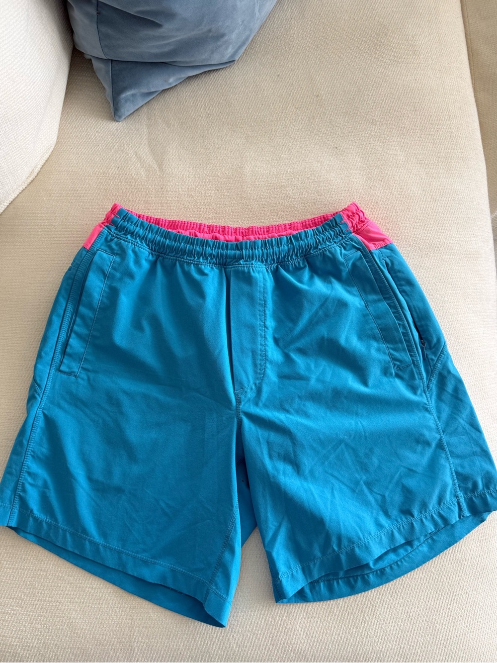 Birddog Classic Fit Shorts in Bright Blue and Pink - Picture 2 of 3